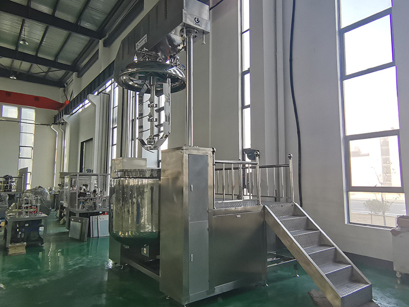 Vacuum Emulsifying Mixer for Smooth and Creamy Results